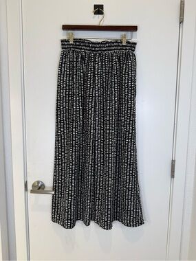 VTG Evan Picone Black and White Patterned Maxi Skirt